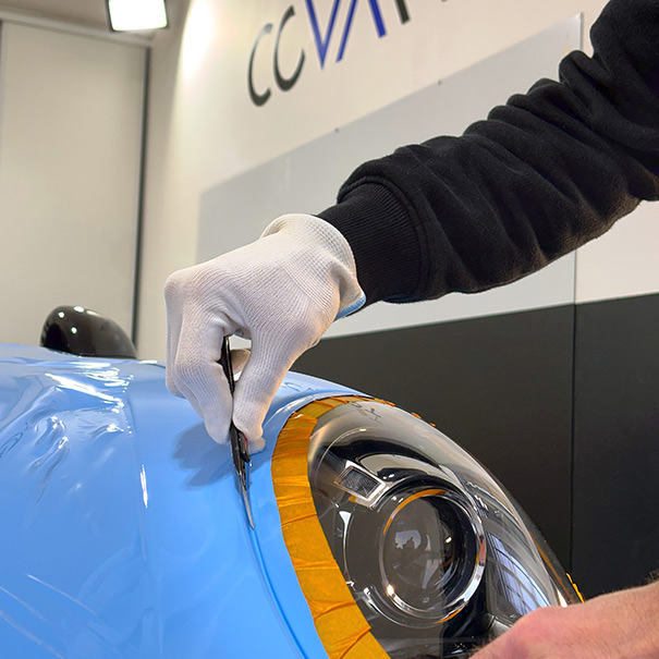 Film dhésif changement de couleur sur véhicule